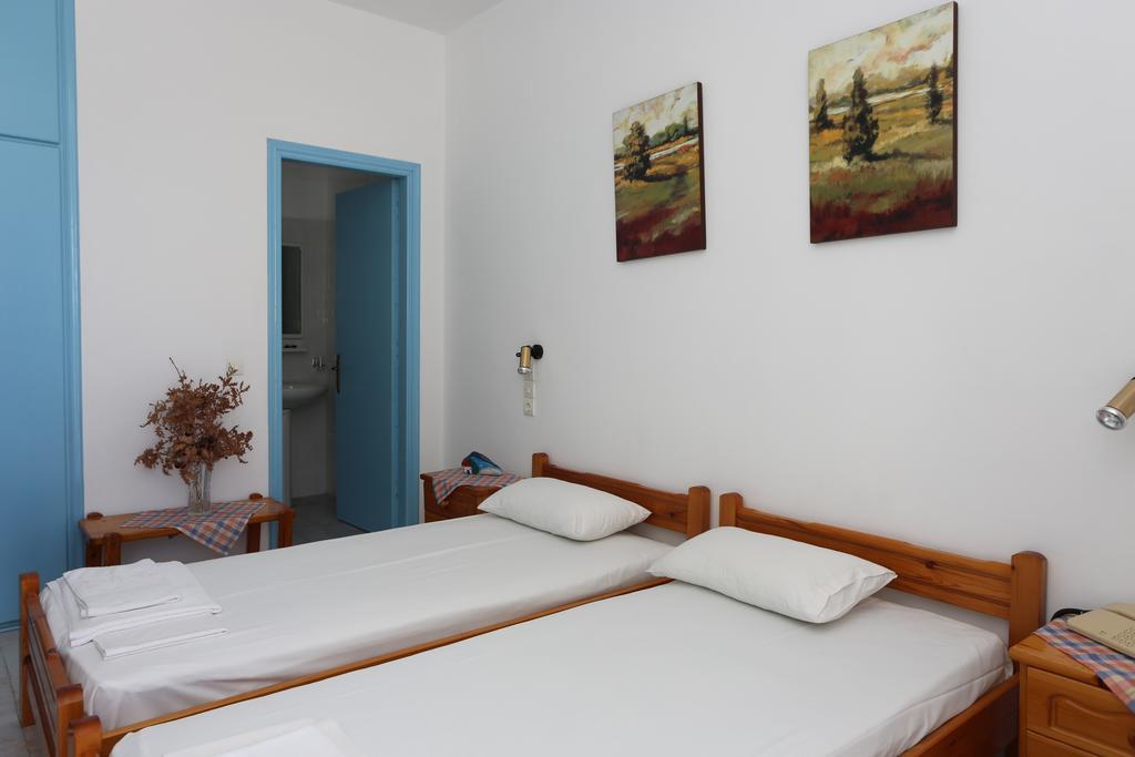 Akrogiali Hotel Plomari Room photo
